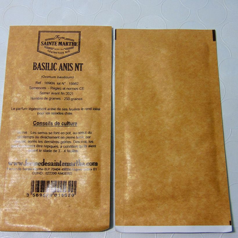 Exemple de spécimen de Basilic Anis Bio - Ferme de Sainte Marthe le sachet de 200 graines environ tel que livré