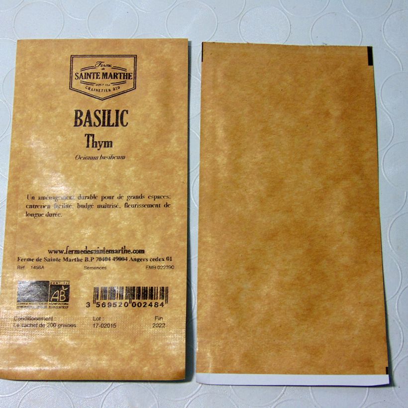 Exemple de spécimen de Basilic Thym Bio - Ferme de Sainte Marthe le sachet de 150 graines environ tel que livré