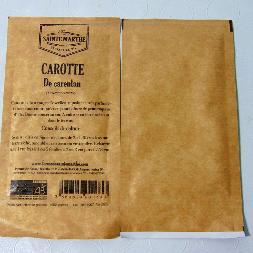 Exemple de spécimen de Carotte de Carentan Bio - Ferme de Sainthe Marthe le sachet de 500 graines environ (1g) tel que livré