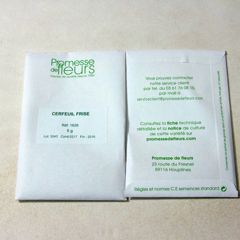 Exemple de spécimen de Cerfeuil frisé le sachet de +/- 1700 graines environ (minimum 5g) tel que livré