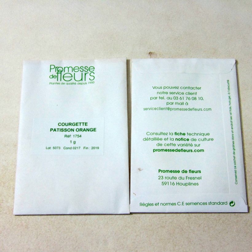 Exemple de spécimen de Courge Pâtisson orange - Cucurbita pepo le sachet de 8 ? 10 graines environ (minimum 1g) tel que livré