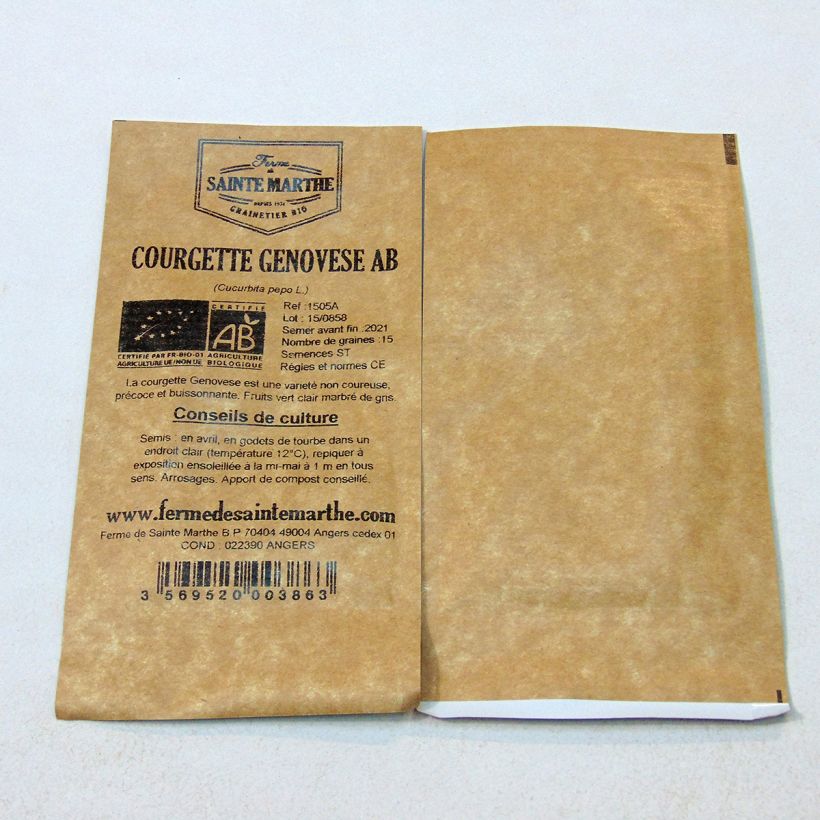 Exemple de spécimen de Courgette Genovese Bio - Ferme de Sainte Marthe le sachet de 15 graines environ (1g) tel que livré