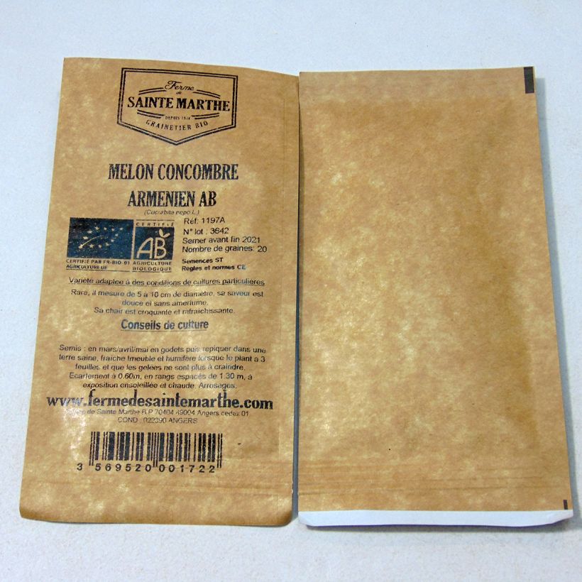 Exemple de spécimen de Melon Concombre Arménien Bio - Ferme de Sainte Marthe le sachet de 20 graines environ tel que livré