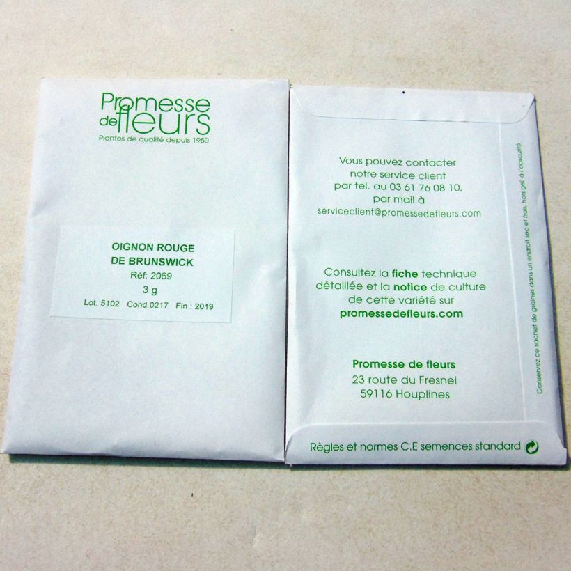 Exemple de spécimen de Oignon Rouge foncé de Brunswick - Allium cepa le sachet de +/- 600 graines environ (minimum 3g) tel que livré