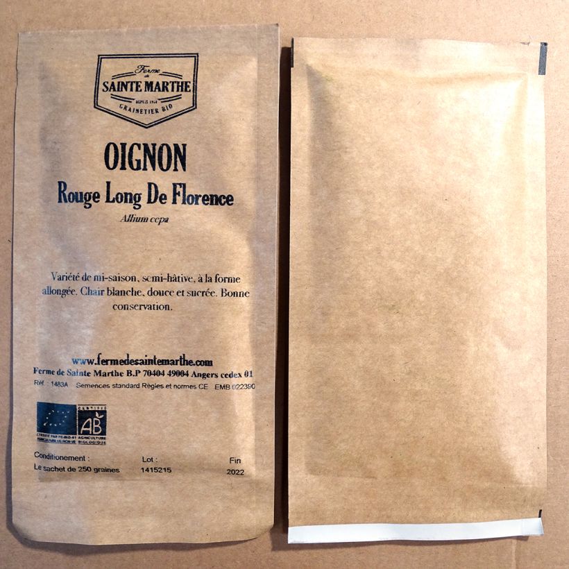 Exemple de spécimen de Oignon Rouge long de Florence Bio - Ferme de Sainte Marthe Sachet de 250 graines tel que livré