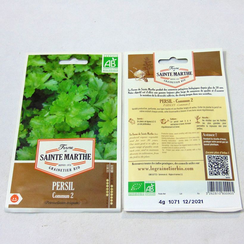 Exemple de spécimen de Persil commun 2 Bio - Ferme de Sainte Marthe le sachet de 1700 graines environ (4g) tel que livré