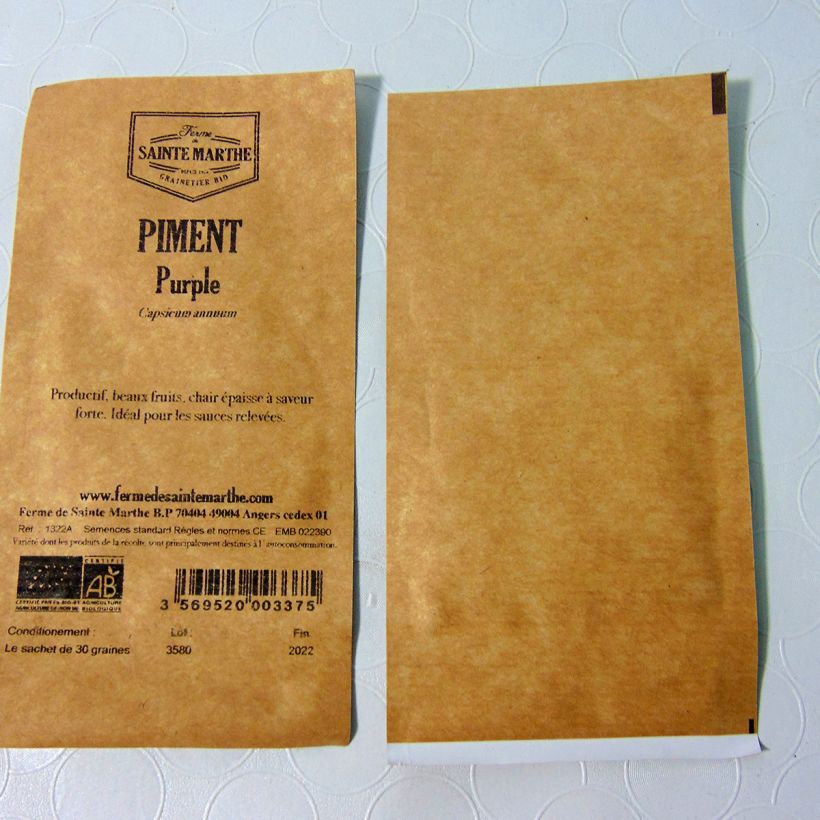 Exemple de spécimen de Piment Purple Bio - Ferme de Ste Marthe Sachet de 30 graines tel que livré