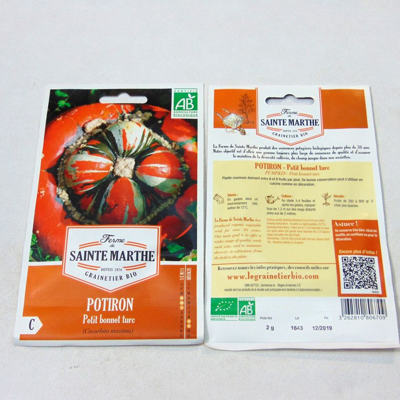 Exemple de spécimen de Potiron Petit Bonnet Turc Bio - Ferme de Ste Marthe le sachet de 8 graines environ (2g) tel que livré