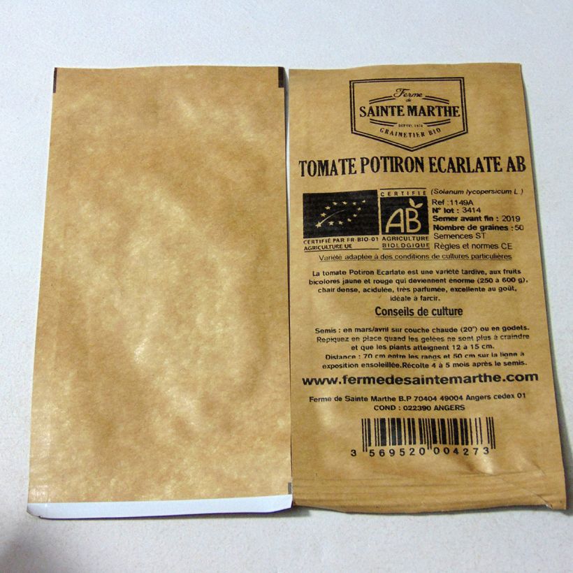 Exemple de spécimen de Tomate Potiron écarlate Bio - Ferme de Sainte Marthe le sachet de 50 graines environ tel que livré