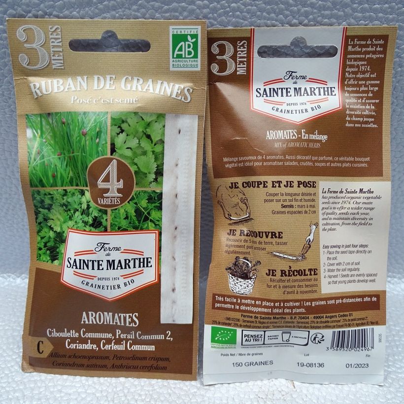 Carte Ruban d'Aromates en mélange (Ciboulette commune - Persil commun 2 - Coriandre - Cerfeuil commun) - Bio - Ferme de Sainte Marthe (Floraison)